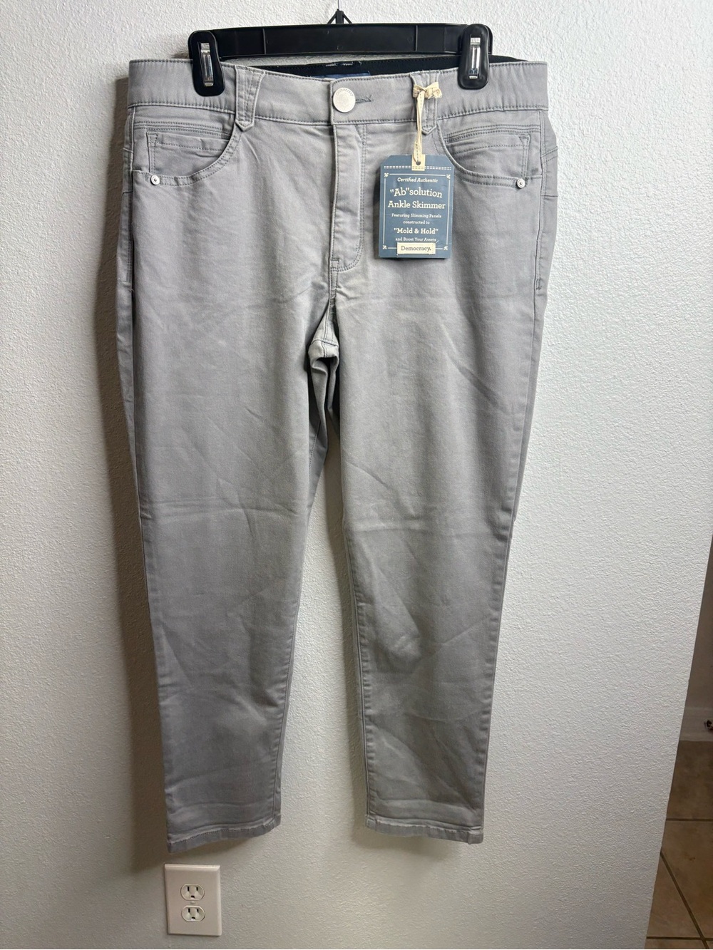 Democracy Size 14 Grey Jeans NWT